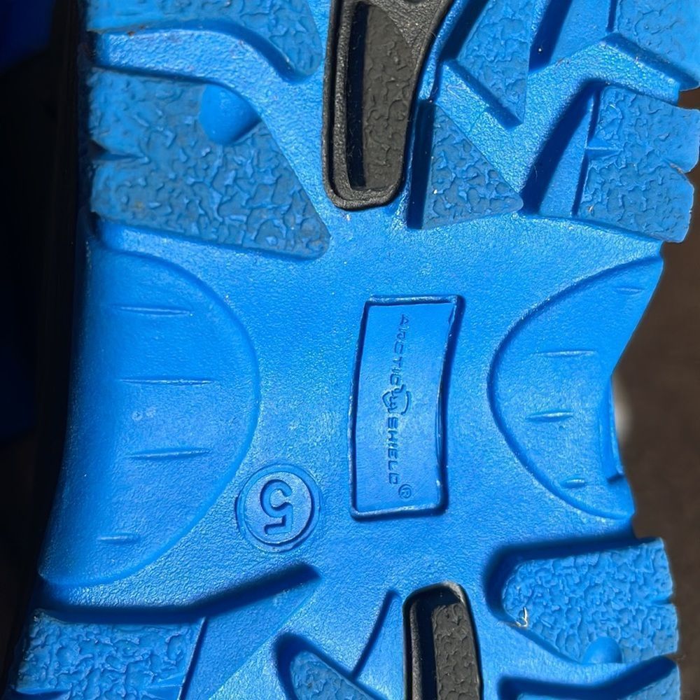 Arctic Shield Snow Boots Sz 5 Black Blue Zip Front - Picture 10 of 13